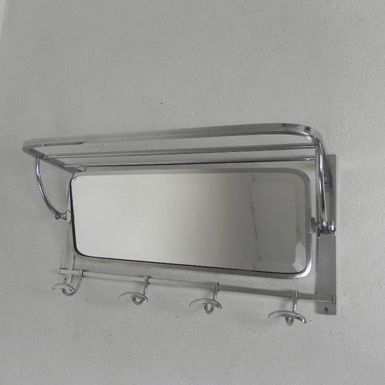 Image 1 of Perchero de pared Art Déco con espejo biselado ajustable en marco cromado, década de 1930.