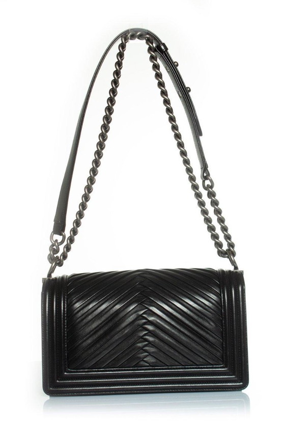 Image 1 of Chanel Boy Bag van lamsleer met chevronplooien