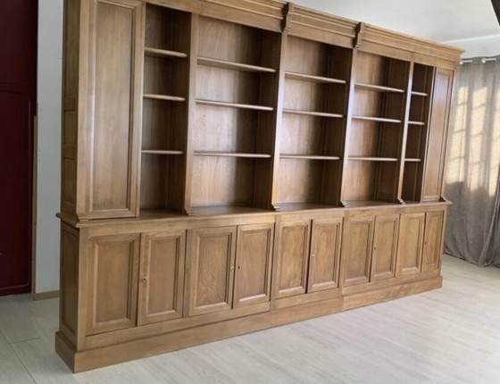 Image 1 of Bibliothèque en bois massif
