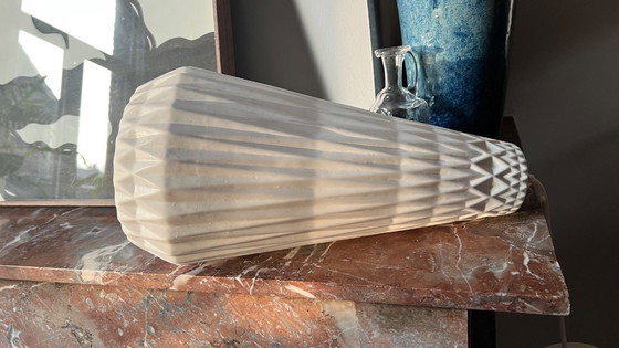 Image 1 of Hohe, weiße Origami-Pendelleuchte aus Porzellan, Habitat, 40 cm hoch