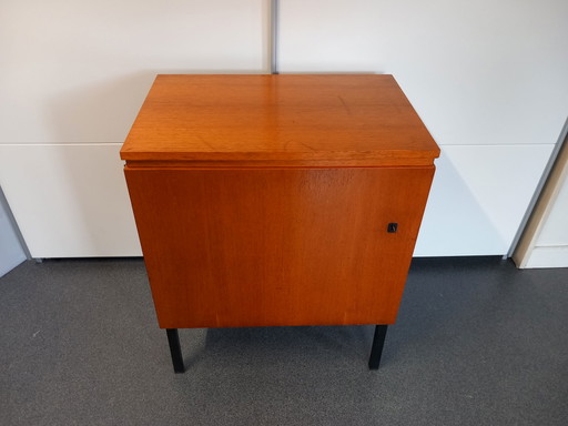 Retro-Vintage-Schrank