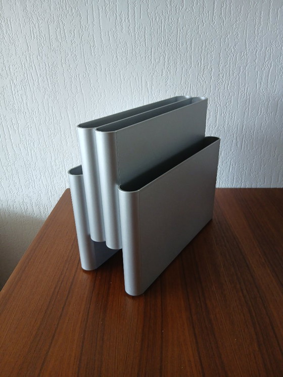 Kartell Magazine Rack - Giotto Stoppino - 1970s – Plastic (photo 2 of 7)