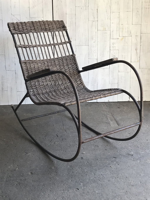 Mid-Century Schommelstoel van gebogen hout en staal, jaren 60