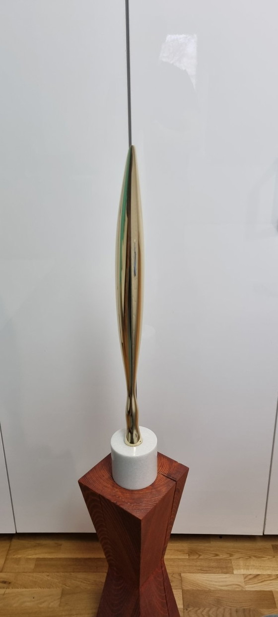 Image 1 of Escultura inspirada en Brâncuși