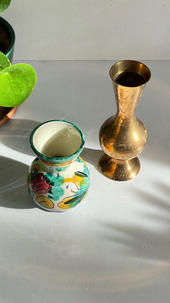 Image 1 of Vasi in ceramica vintage realizzati a mano con ottone cesellato