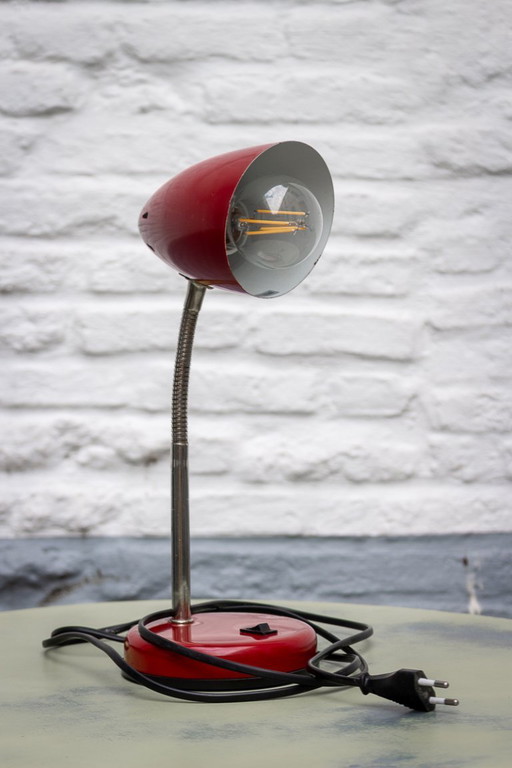 Retro-Schreibtischlampe in Dunkelrot, inspiriert vom Weltraumzeitalter / Massive