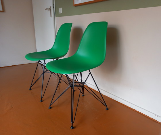 Image 1 of Vitra Eames DSR Emerald 2x