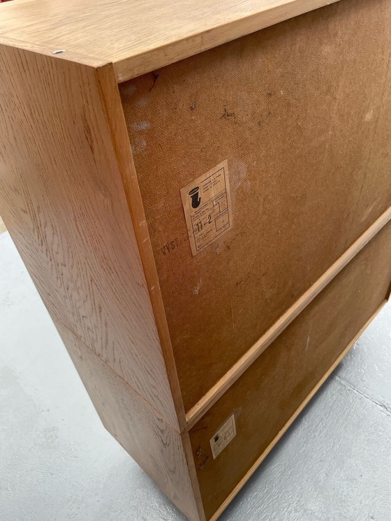 Image 1 of Armoire U-450 en placage de chêne, variante jaune et blanche, Jiří Jiroutek pour Interiér Praha, années 1960