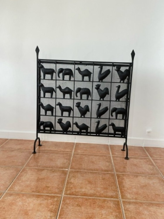 Image 1 of Parascintille in ferro battuto a forma di animale, stile Atelier Marolles, Francia, 1950