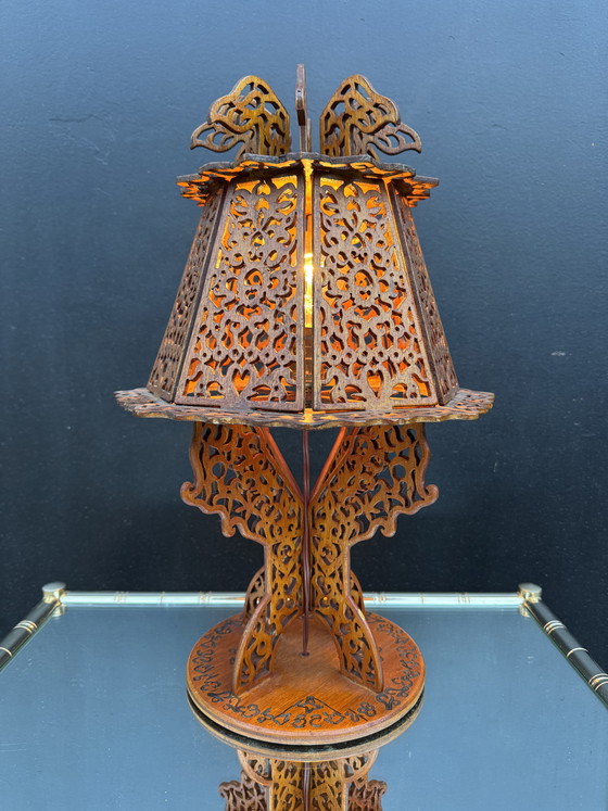 Image 1 of Lampe bois ajouré style exotique années 60