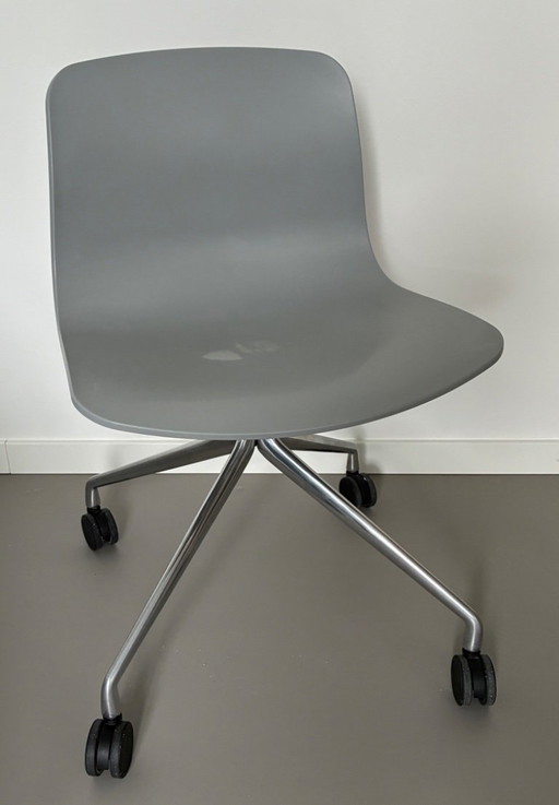HAY AAC14 Silla Giratoria
