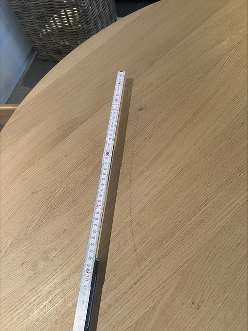 Tavolo da pranzo di design 'Torsion' rovere Ø127 cm