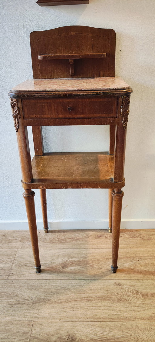 Bellissimo comodino antico francese