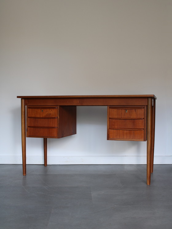 Vintage Deens Bureau In Teak – Wood (photo 4 of 11)
