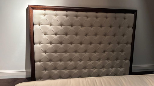 Décoration murale rétro en bois et tissu capitonné