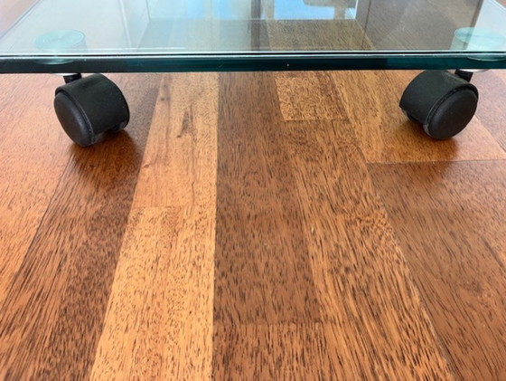 Schöner Glas-Beistelltisch Und/Oder TV-Möbel – Beistelltische, Metal (photo 4 of 5)