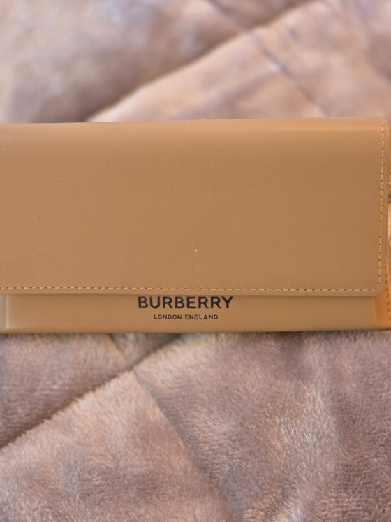 BURBERRY Tamsin Sonnenbrille – Dekorative Objekte, Andere (photo 5 of 5)