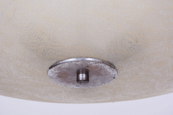 Gerestaureerde Bauhaus-kroonluchter, chroom, staal, matglas, opnieuw bedraad, Tsjechisch, jaren 1940 – Metal (photo 4 of 12)