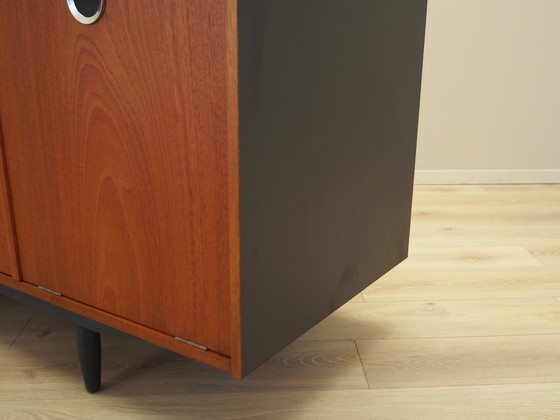 Image 1 of Buffet en teck, design danois, années 1970, production : Danemark