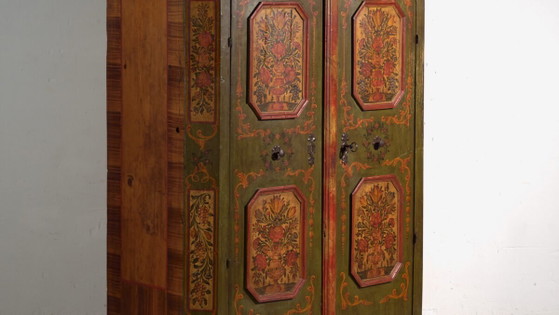 Antique painted armoire in pine wood – Austria, Year 1831 – Wardrobes, Rustic (photo 3 of 40)