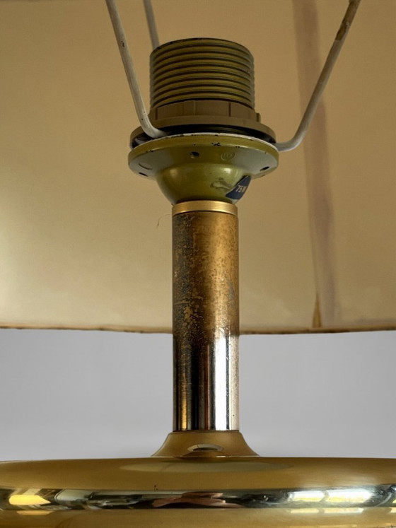 Image 1 of Grote vintage keramische lamp met beige onyx-effect en verguld messing – Hollywood Regency-stijl – 81 cm