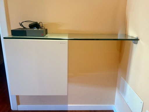 Weißer Glas-Eingangsschrank