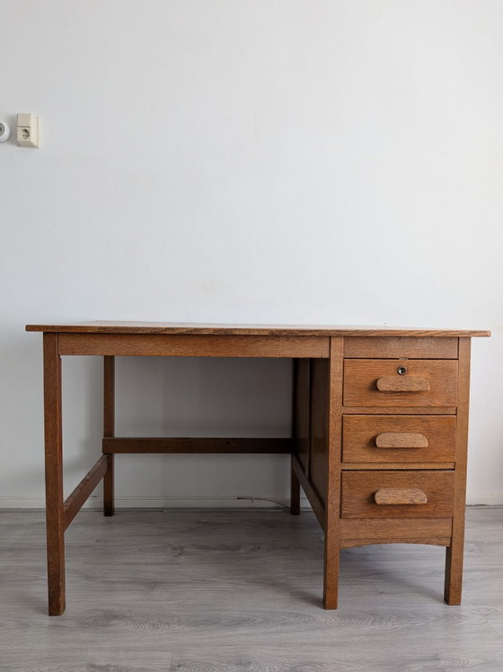 Vintage 1920s oak Teachers Desk + early Thonet chair – Wood (photo 3 of 15)