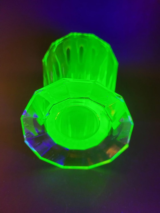 Image 1 of Val Saint Lambert “Montmartre” shaker / karaf met 2 glazen in uraniumglas ca. 1930