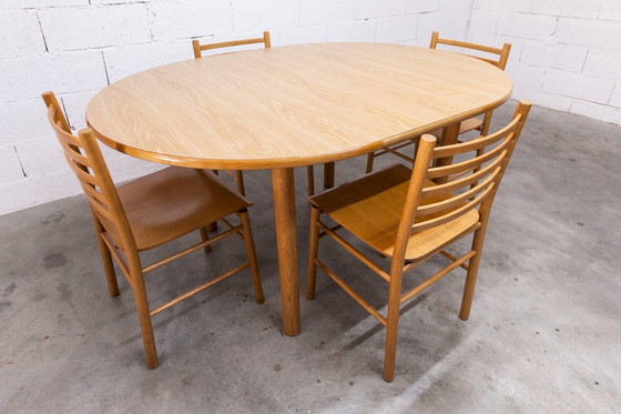 Image 1 of Danish modernist set: convertible round table (114/154cm) + 4 matching chairs, 1980