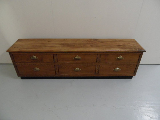 Image 1 of Mobile basso vintage con cassetti anni '50