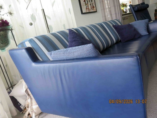 Banco de Gelderland – 3 5 zitsbanken, Leather (photo 2 of 5)