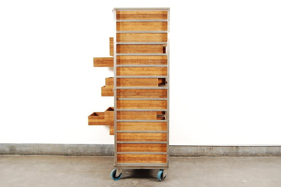 Image 1 of Regal Tabac cajonera/armario con ruedas.