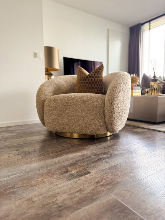 Image 1 of Fauteuil pivotant Eichholtz Diego Canberra Sand