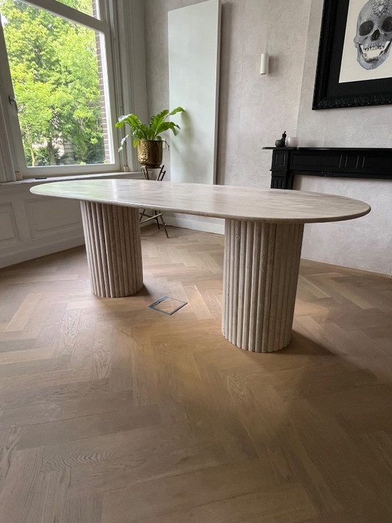 Image 1 of Mesa de comedor de travertino - NUEVA