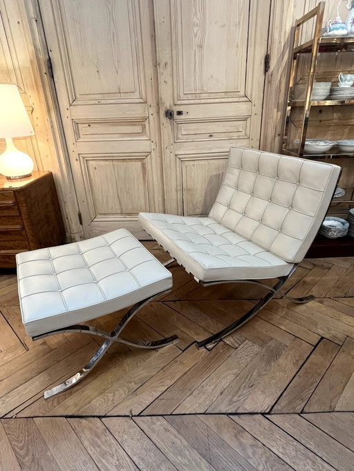 BARCELONA fauteuil en voetenbank Mies van der Rohe KNOLL