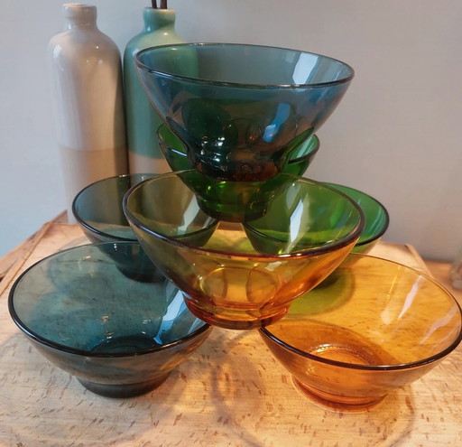 Set of 7 Glass Vereco Bowls