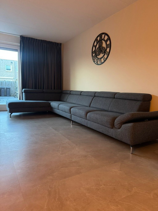 Sofá esquinero gris Urban de la marca Montel