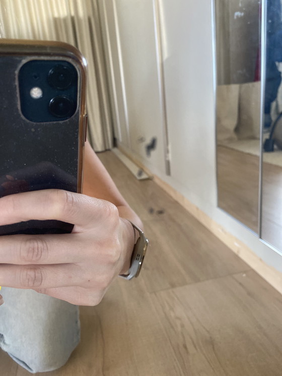 Image 1 of Miroir mural lourd ancien en loupe de bois festonnée