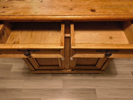 Image 1 of Antike Kommode aus Kiefernholz