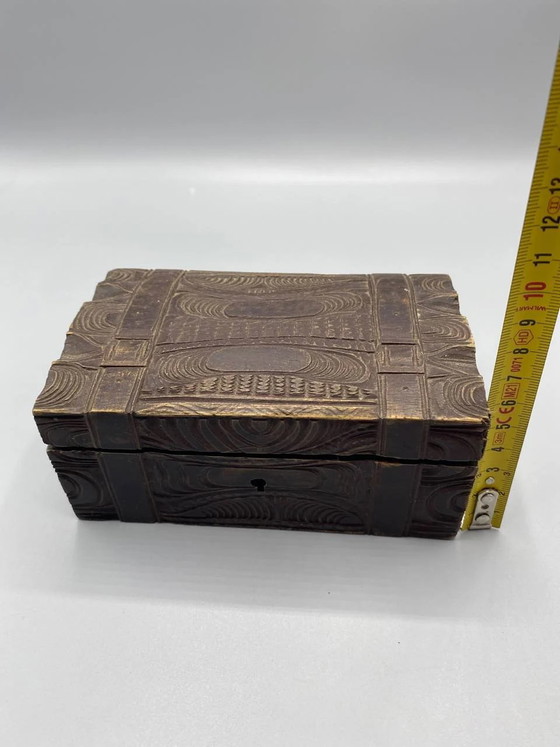 Brown Carved Wooden Box with Relief Scroll and Foliate Decoration, Gilded Brass Hardware, 20th Century (photo 4 of 4)