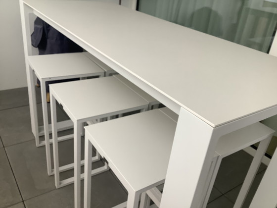 Image 1 of White high garden table with 6 chairs