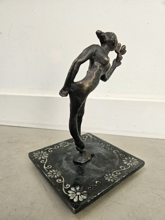 Image 1 of Vintage Bronzen beeld "Dansende Liefde" 