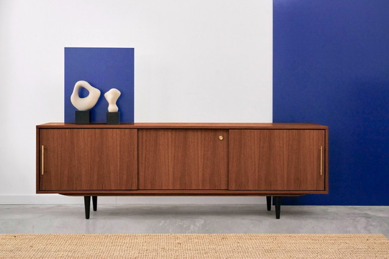 Image 1 of Schuifdressoir gebeitst teak T-S04 220