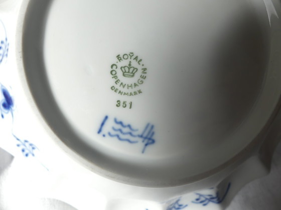 Image 1 of Royal Copenhagen Musselmalet 351 serving bowl UK4RAEB