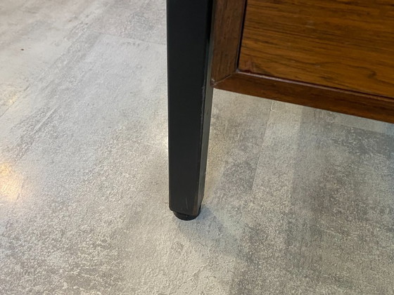 Image 1 of Scrivania direzionale bifacciale in stile scandinavo, in palissandro e metallo, con 6 cassetti, vintage anni '60.