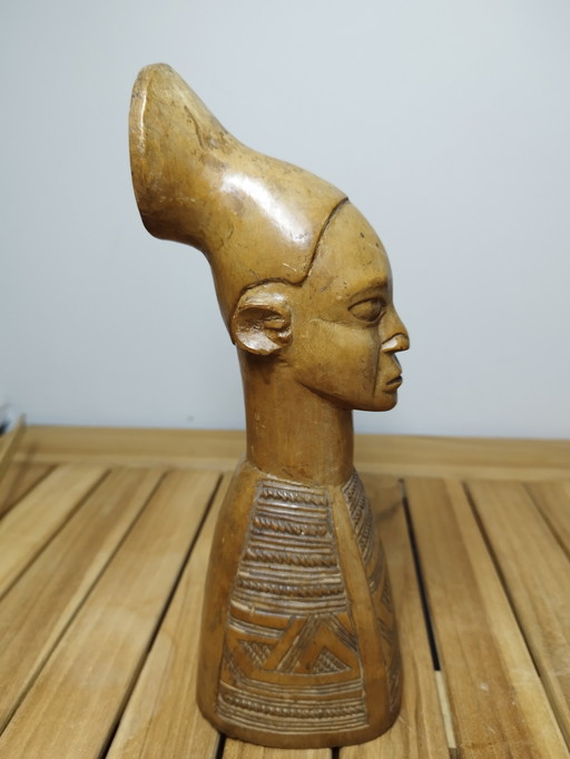 Oud Afrikaans borstbeeld 