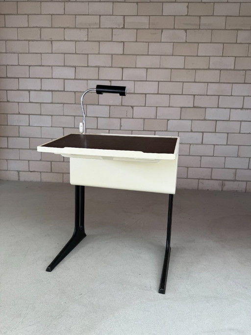  Bureau Flötotto Space Age par Luigi Colani