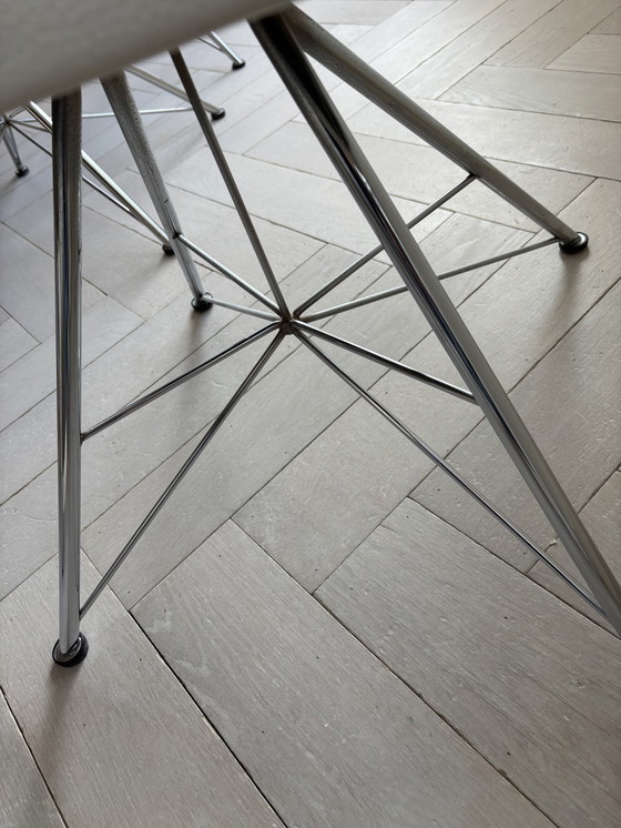 Image 1 of 6 x Rho van Bert Plantagie