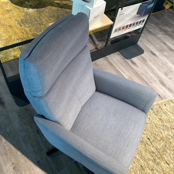 Image 1 of ROM Alfa King armchair