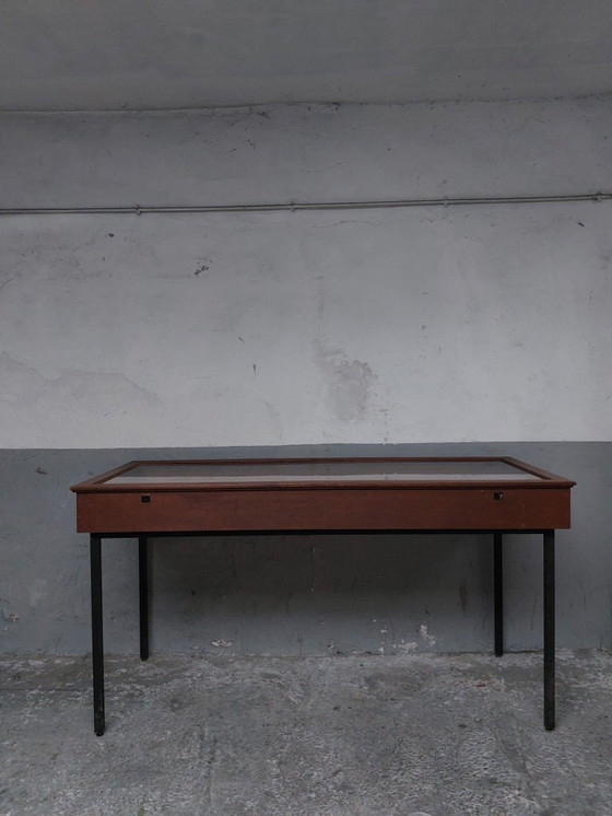 Image 1 of vetrina vintage